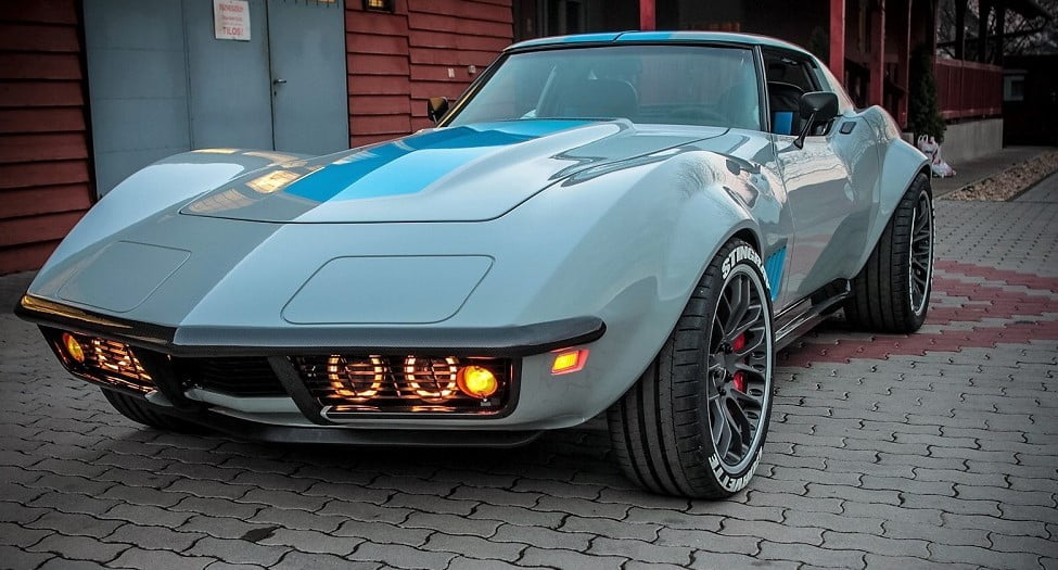 Restmod chevrolet corvette