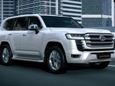 Toyota Land Cruiser 300