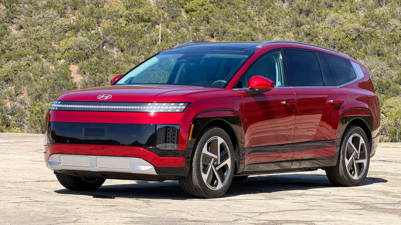 Hyundai retira 5.360 Ioniq 9 por un fallo en los asientos traseros que podría atrapar a niños